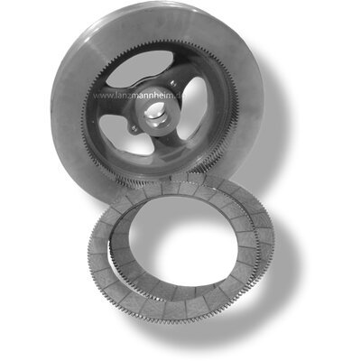 Flywheel right (clutch side)