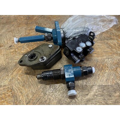 Pompe  huile, pompe de retour, buse dinjection, pompe dinjection d2416 Rvision