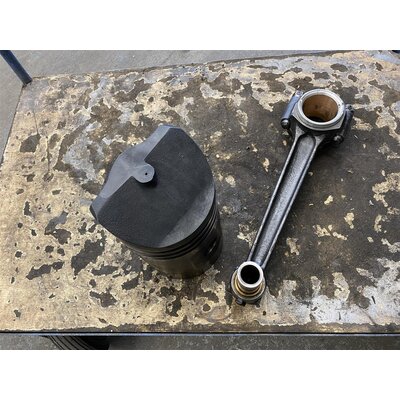 Overhaul connecting rod, piston