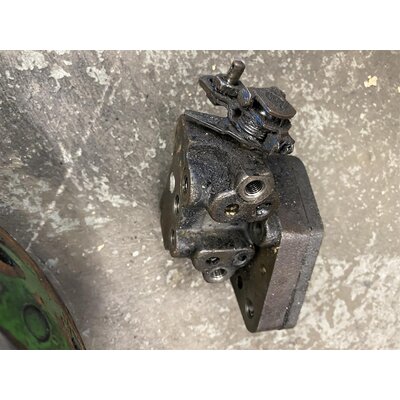 Overhaul clutch and lubricator d2416