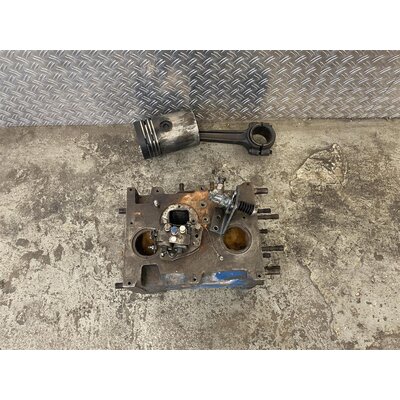 Rvision des cylindres, bielles, pompes  huile d2016