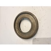 Anello di copertura sul mozzo dellassale anteriore