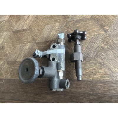 Overhaul of injection pump and nozzle for wood gas