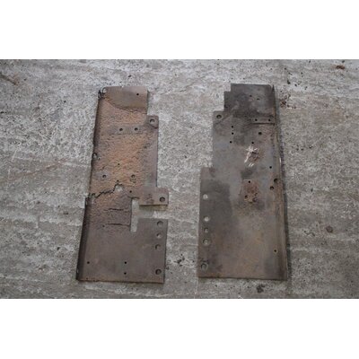 Bottom plate left/right