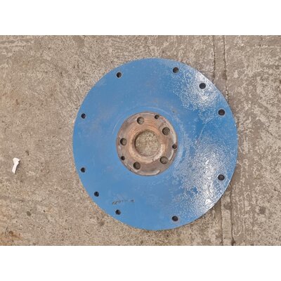 Wheel disc for mounting the rear wheels of the field, D440d32