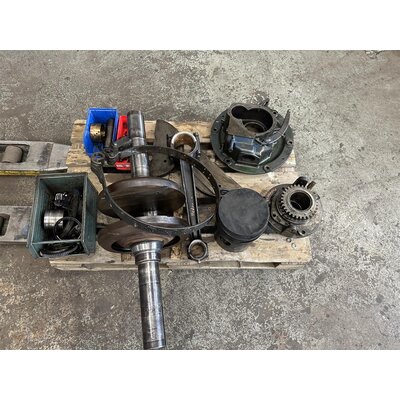 Revisin cigeal/bielas/bombas d6006