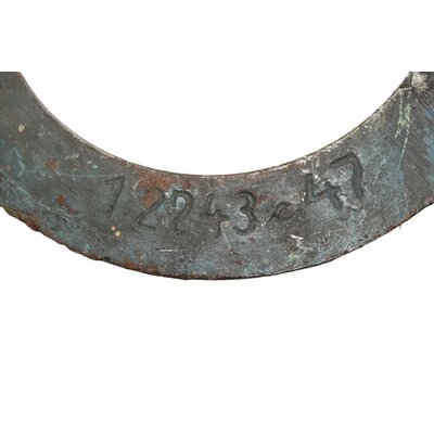 Coupling sleeve with pin