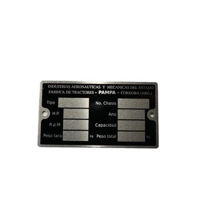 Placa de caractersticas (aluminio, Pampa)