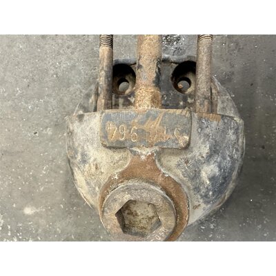 Cylinder head 5 liters