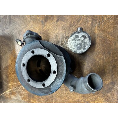 Lanz Alldog, cylinder grinding and honing, new piston