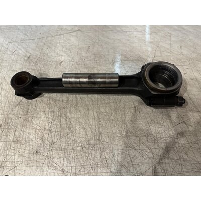 Le Percheron connecting rod overhaul