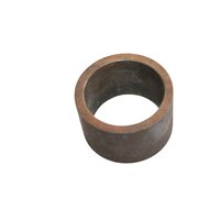 Spacer bushing on crankshaft (left), 1.1361g395