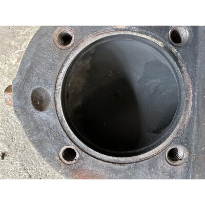 Cylinder head 10 liter