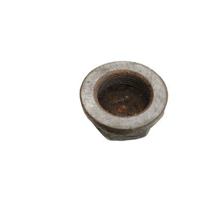 Radiator nut inch, thread and sealing surface in order