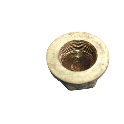 Radiator nut inch, thread and sealing surface in order