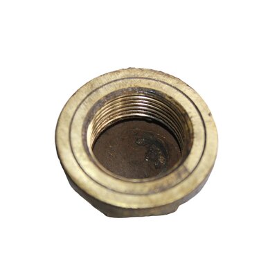 Radiator nut inch, thread and sealing surface in order