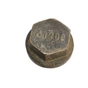 Radiator nut inch, thread and sealing surface in order