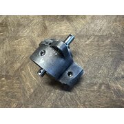 Revisione del gruppo olio, montaggio di un nuovo albero...