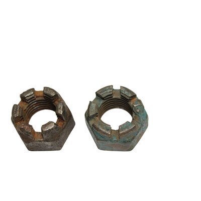 2 x castellated nut bsw 3/4 , thread in order