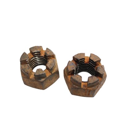 2 x castellated nut bsw 3/4 , thread in order