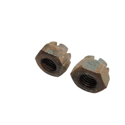 2 x castellated nut bsw 3/4 , thread in order