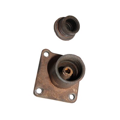 Bottom cylinder insert, crack-free