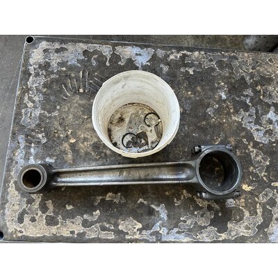 Overhaul connecting rod Ursus