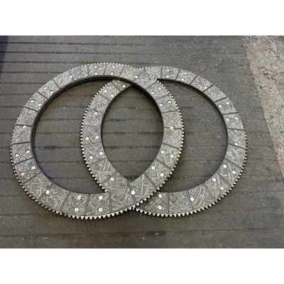 Clutch: Riveting on clutch linings for small disc clutch