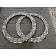 Clutch: Riveting on clutch linings for small disc clutch