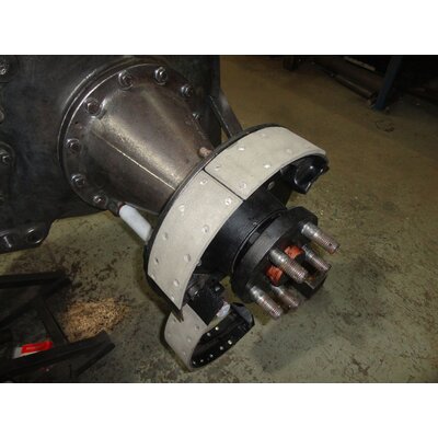 Foot brake system: Riveting on brake pads foot brake