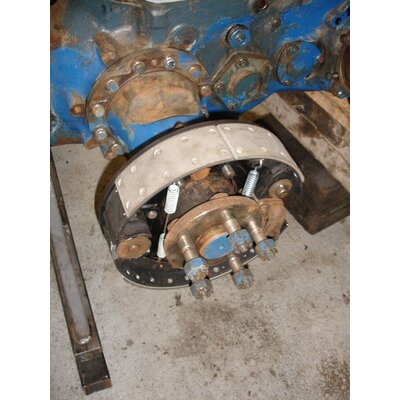 Foot brake system: Riveting on brake pads foot brake
