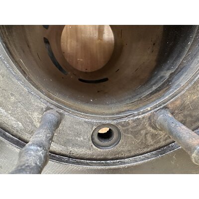 Cilindro d1616-d2816, rinnovare la crepa sulla superficie di tenuta della testa del cilindro