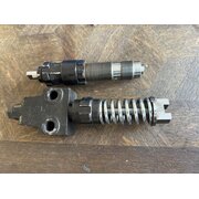 berholung Kraftstoffpumpe und Stelfhrung Ursus