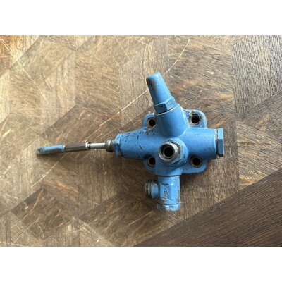 berholung Steuerventil D2016