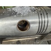 Piston de moteur semi-diesel : ajuster les nouvelles...