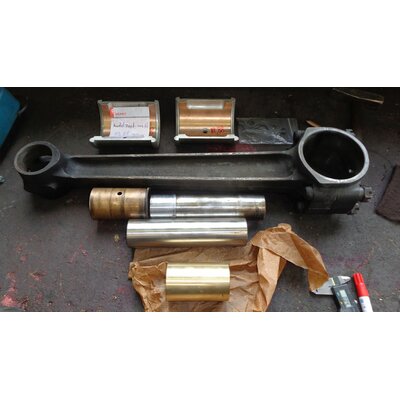 Tige de connexion : le manchon de laxe du piston adapte la tte de prchauffage, 50/60ps