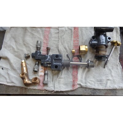 Remise  neuf de la pompe  carburant 8/15mm