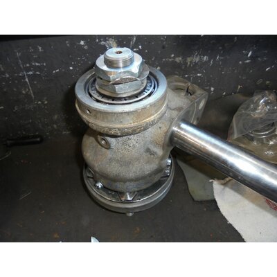 Front axle: Spindle housing oversize