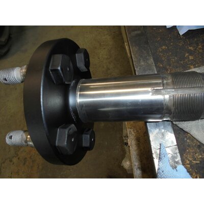 Assale posteriore: Ristrutturare le sedi dei cuscinetti nellalloggiamento dellassale