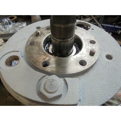 Hinterachse: Lagergehuse ausspindeln fr Umbau Wellendichtring