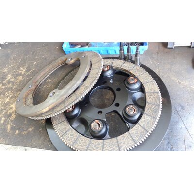 Frizione: Revisione della frizione a disco di piccole dimensioni