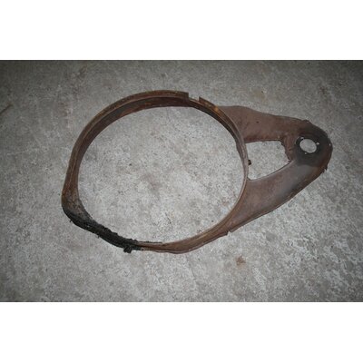 Garde-roue et garde-courroie  gauche