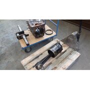 Cylinder, crankshaft, connecting rod Glow head