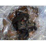 Bomba de aceite llena de diesel