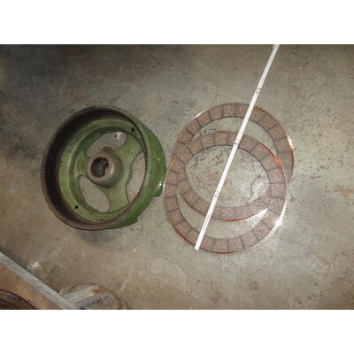 Frizione: tagliare la frizione a disco di piccole dimensioni