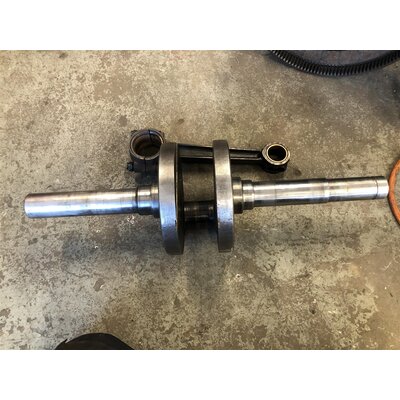 Crankshaft and connecting rod d2816