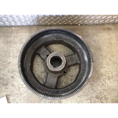 Frizione a disco a volano